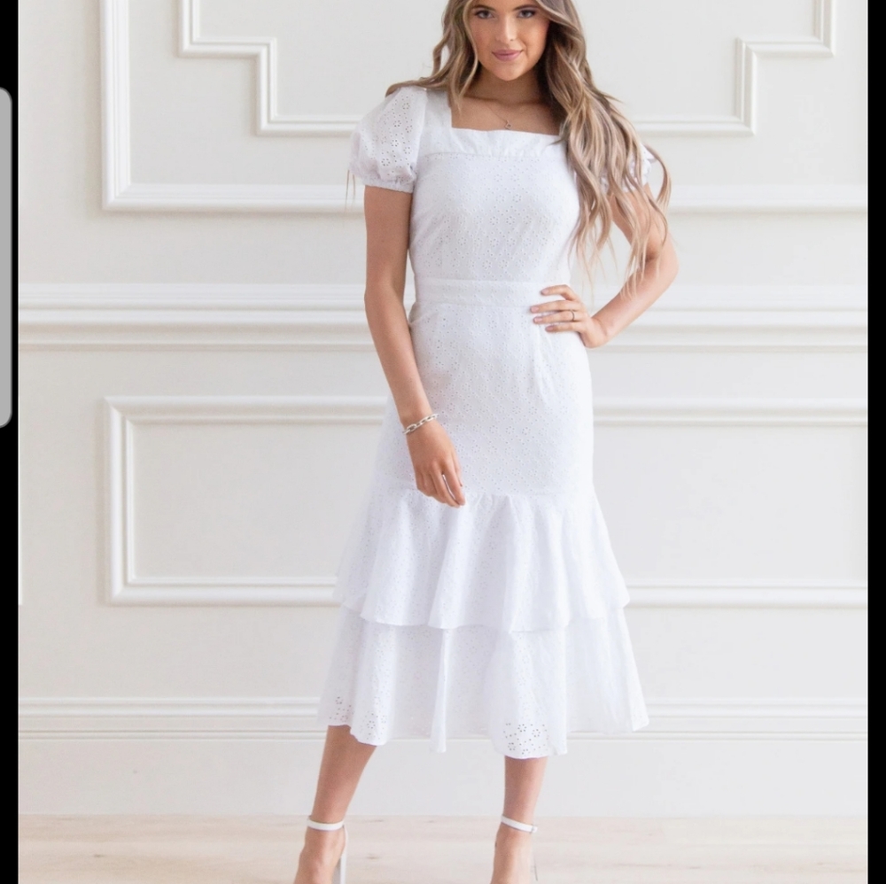 White ruffle Rachel Parcell eyelet Dress XL New with Flaws